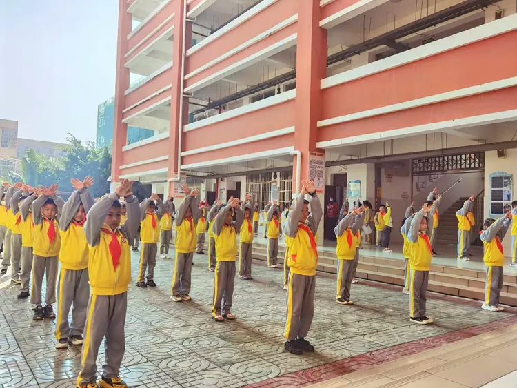 自家门口的好学校 口耳相传的金招牌——海口市龙华小学概览