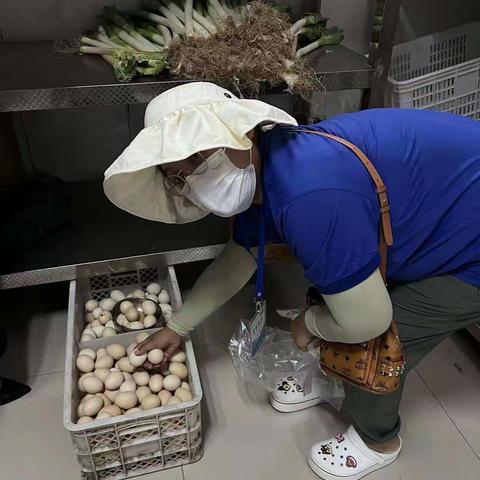 复兴区市场监管局通过食品安全抽样检测“精准排查食品安全风险隐患”