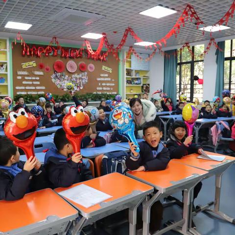 聆听爷爷讲故事 喜迎元旦庆新年