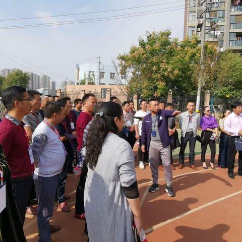 能效教研促发展 信息技术助提高——华中师范大学国培项目湖南冷水小学校长班参观侧记