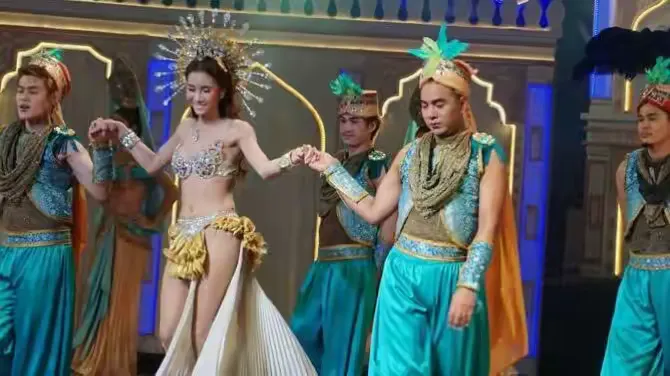 泰国人妖的畸形人生