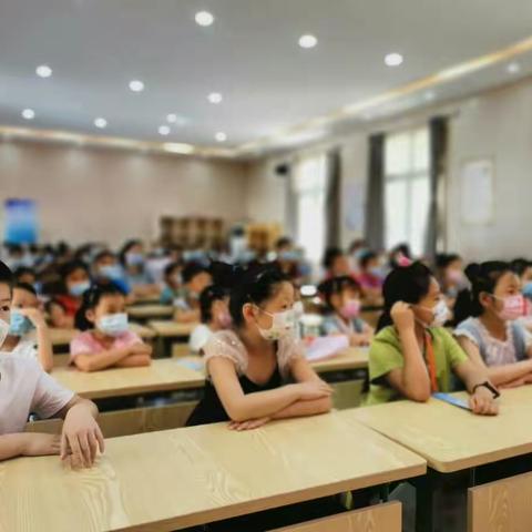 聆听书语，沐浴书香——万福林小学阅读小站双休故事会