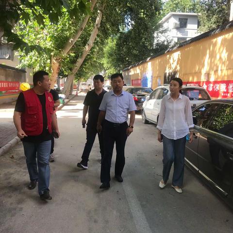 区委常委、办公室主任张守栋深入丛东街道督导文明城市建设工作