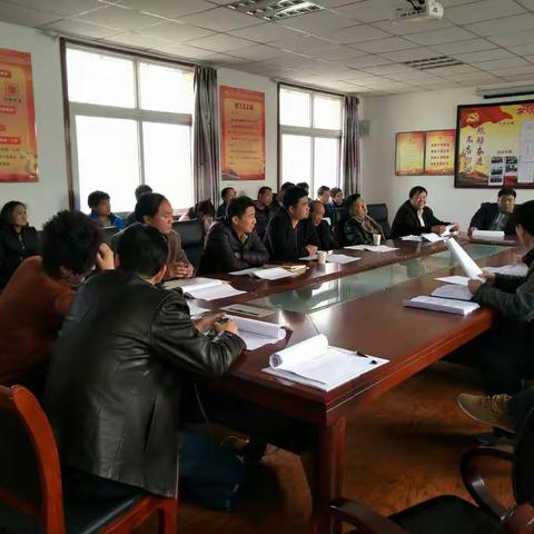 零口街办组织召开脱贫攻坚精准退出“红黄绿”预警督战牌会议