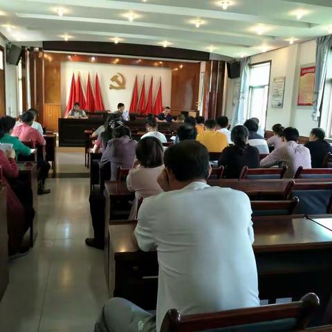 零口街道传达贯彻区脱贫攻坚问题整改暨夏季会战会议精神