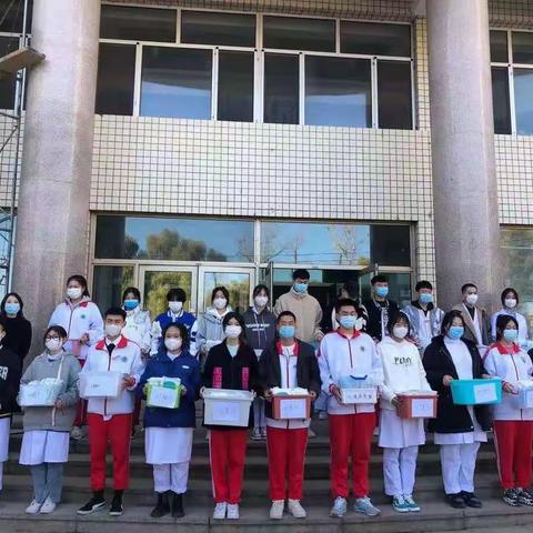 加强疫情防控，齐市卫校为在校学生免费发放口罩