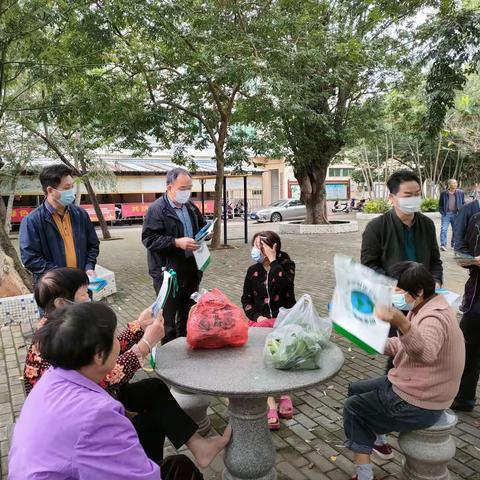 市林业局系统组织开展“世界艾滋病日”禁毒防艾宣传活动