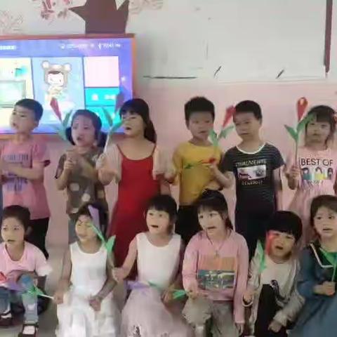 ㊗️母亲节日快乐，美貌如花。