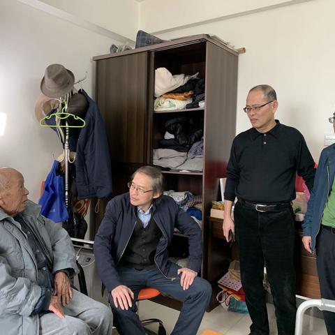 海垦建工集团2022年春节送温暖慰问组到服务公司开展“送温暖”活动