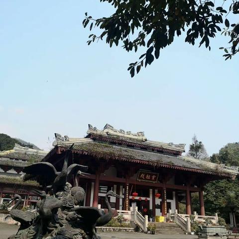 鹤鸣山登山去