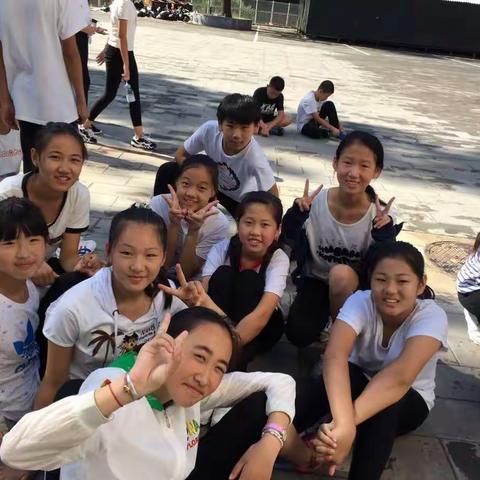 “提高素质  挑战自我”——新桥路中学初一新生综合实践活动总结