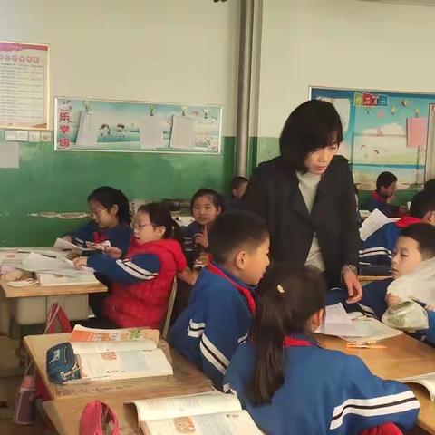 落实学科核心素养，强课提质——稻庄镇中心小学人人一堂公开课英语、科学、道德与法治、信息技术学科讲课活动