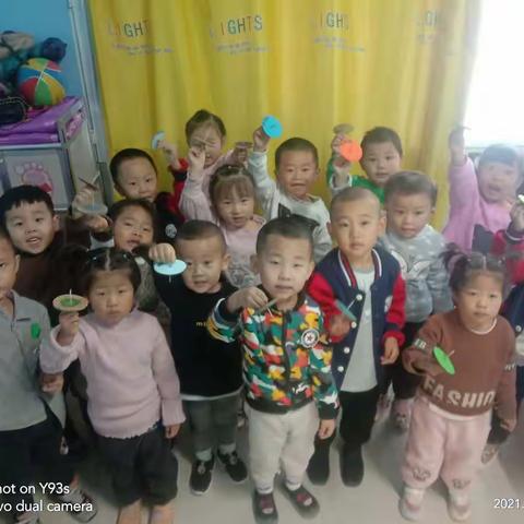 心连芯幼儿园中一班主题活动: