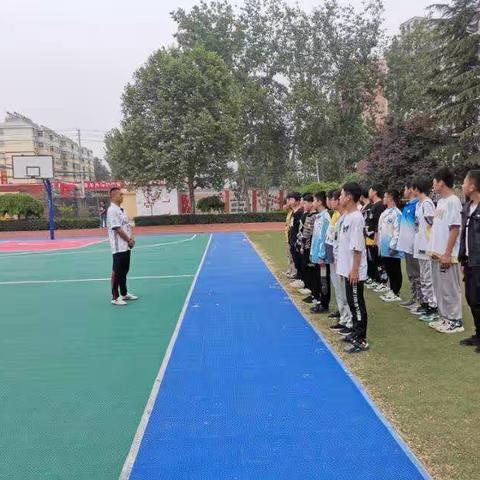 用奋斗成就未来，让足球点燃梦想———湖滨区交口中学足球社团活动