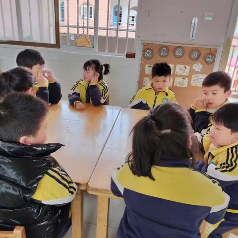 “亲近自然，拥抱春天” ——宿城区耿车中心幼儿园大二班春游活动