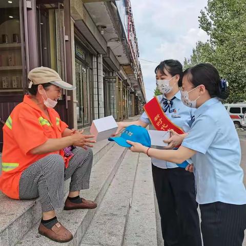 不忘初心沐党恩 港湾同行送清凉