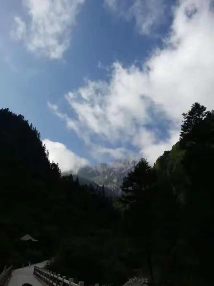 望峰息心,窥谷望返!