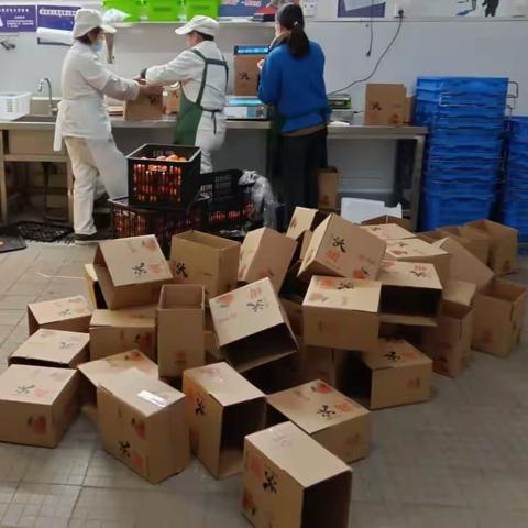 积极联系谈大客  凝心聚力抓扩销——中百仓储黄石区域阳新店在行动！（副本）