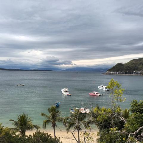 外资控股企业可以在内地证券交易所IPO上市吗？可以被上市公司并购吗？