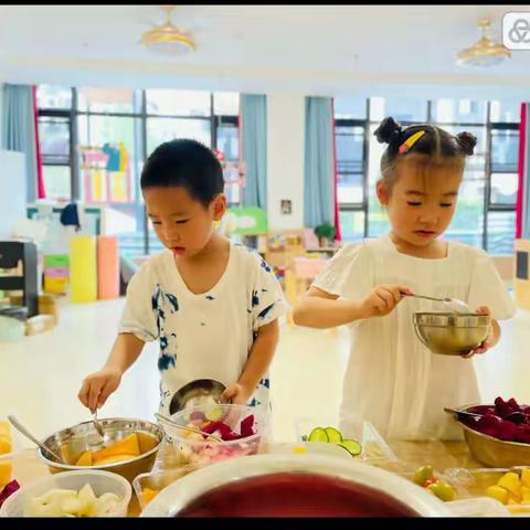 缤纷夏日，欢乐暑假——天铂幼儿园小三班暑期生活