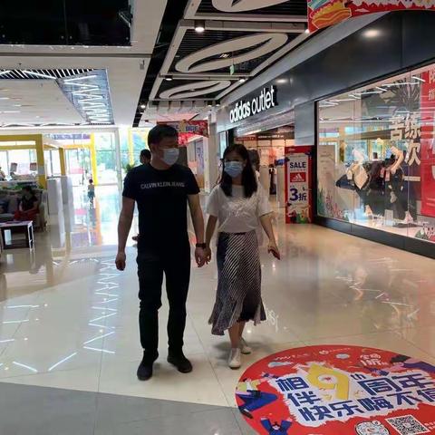 西安国际港务区管委会杨祎副主任检查五一假日旅游市场管理工作