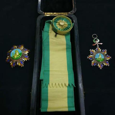 北洋政府貳等文虎勛章