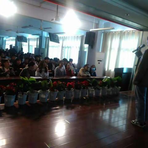 传承经典       继往开来——洛南县职教中心“爱我中华  魅力职教”语文学科活动剪影