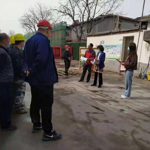 情系农民工 普法在行动