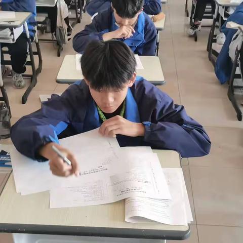 德城职教月考进行中