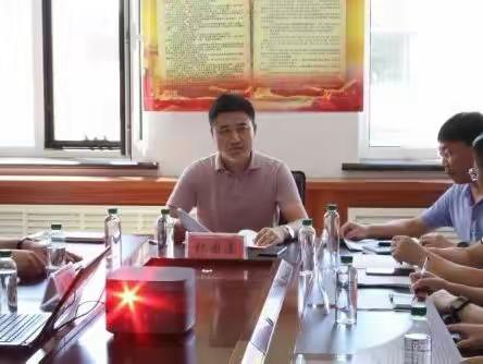 中共东丰县委召开党外人士座谈会