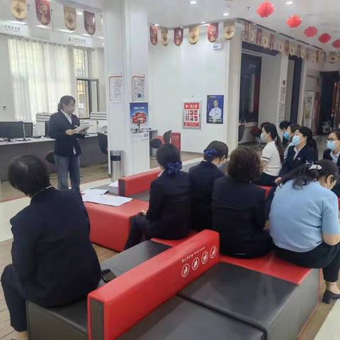 工行白银分行稀土支行加强运营主管队伍建设
