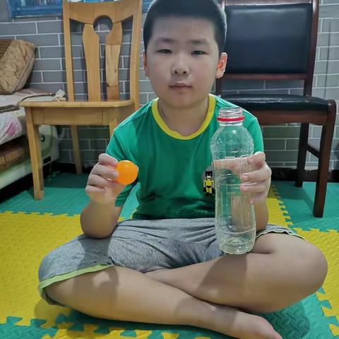 家庭小实验之③不会掉落的乒乓球——三（3）班李霄阳