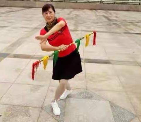 湖北长阳邓赛云莲厢舞者（二）