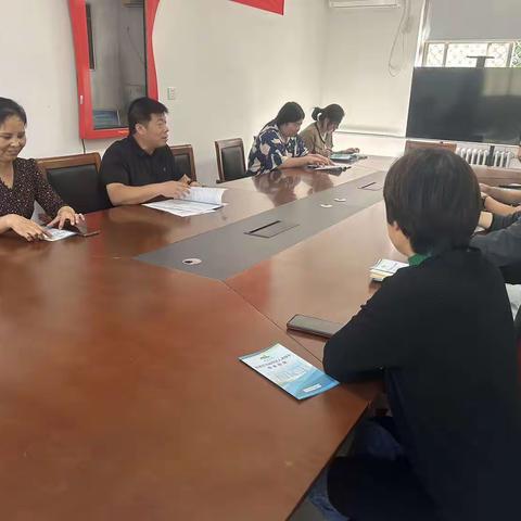 第二社区人才驿站开展人才政策宣传活动