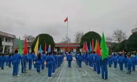 健康伴我成长  我与体育同行           ---柿花小学冬季运动会
