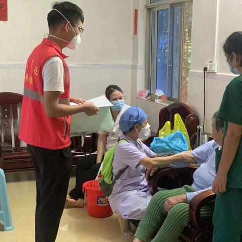 疫苗接种有力度，暖心服务有温度