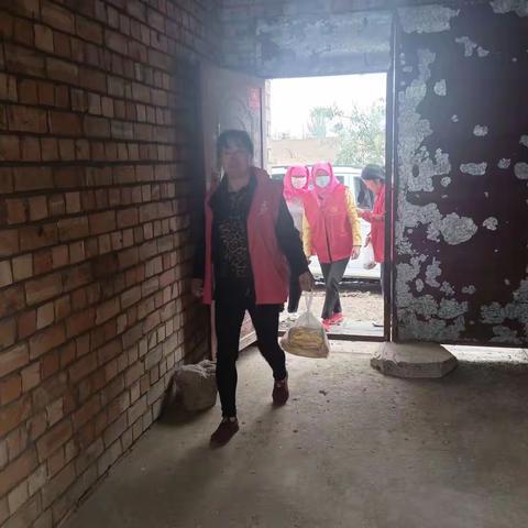 【岗位大练兵、业务大比武】浓情端午，志愿同行——重兴镇东风村开展端午关爱活动