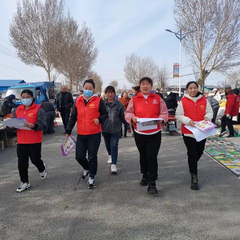音德尔镇妇联开展“文明祭扫 平安清明”巾帼志愿服务活动