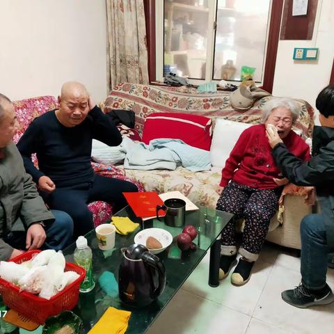 走访慰问送温暖 浓浓关怀暖人心——堤口路街道彩世界社区走访慰问困难党员