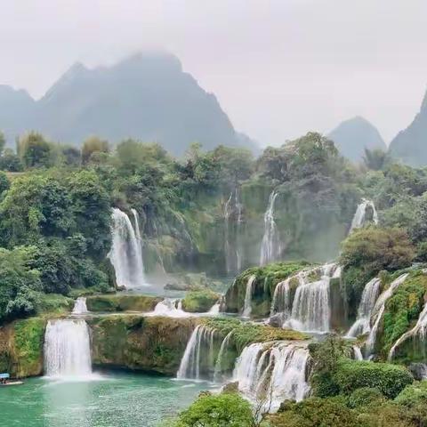 DeTian waterfall