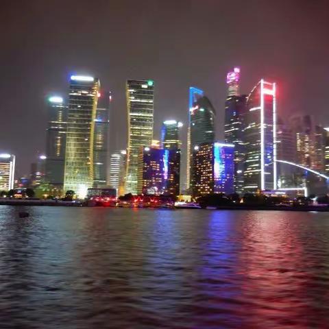 夜游上海黄浦江   2017年5月