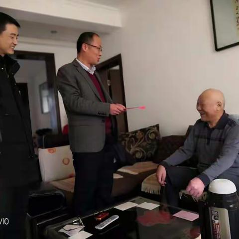 新盛社区联合驻区单位开展节前慰问活动