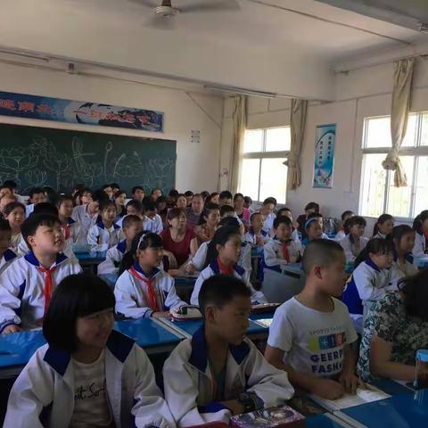 谷城县小学语文＂送教下乡＂