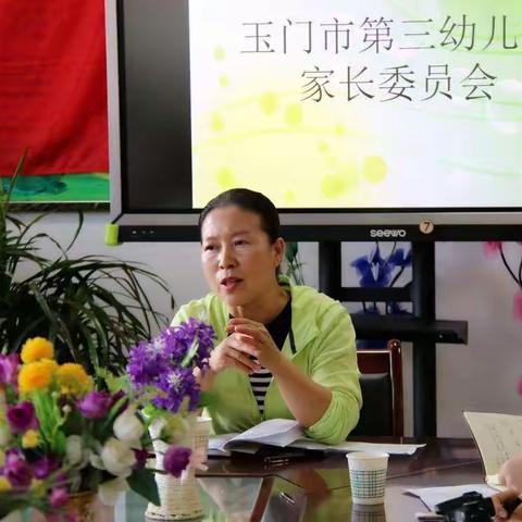 “跟随孩子的脚步，走进游戏的世界” ——市三幼家园携手举行区域游戏观摩评比活动