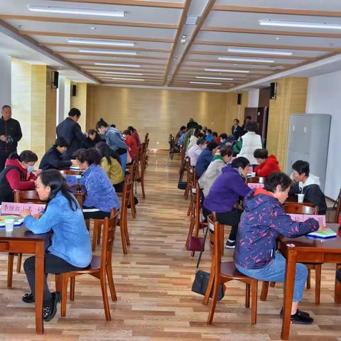 西安市军休中心举办第二届“木兰杯”跳棋比赛