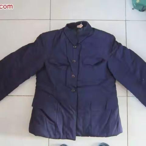 天冷了，穿棉衣