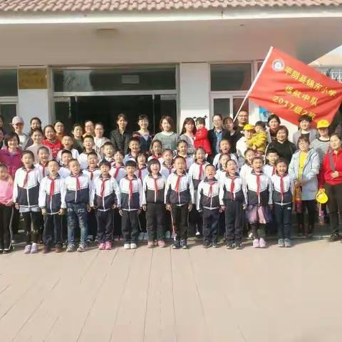 三月学雷锋，情暖敬老院