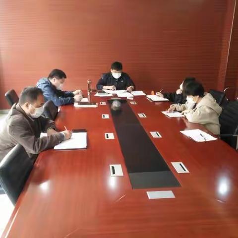 平山服务区深入贯彻落实2020年工作会议精神，召开工作部署会