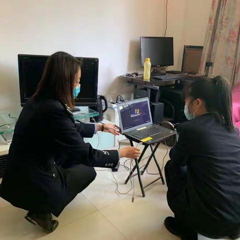 为行动不便老人上门办理身份证――雁环中路派出所户籍室