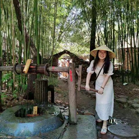 时光不语，静待花开